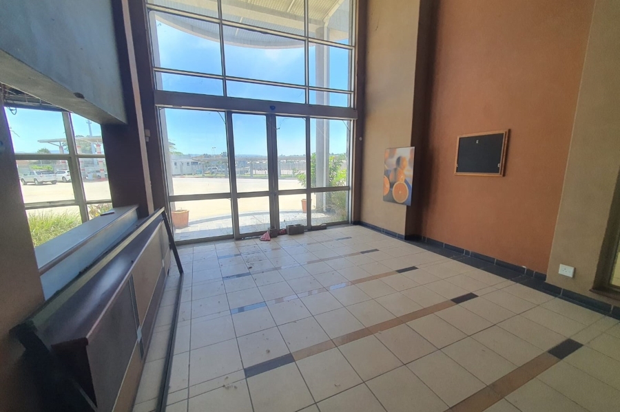 To Let commercial Property for Rent in Uitenhage Central Eastern Cape